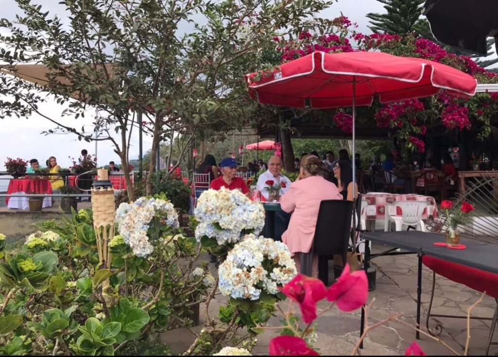 Restaurants with Panoramic Views in San Salvador 3